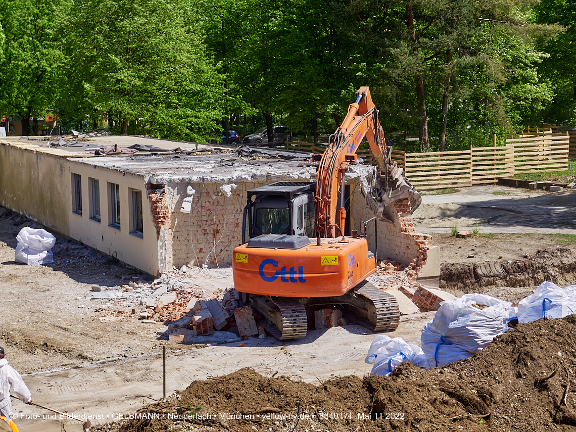 11.05.2022 - Baustelle am Haus für Kinder in Neuperlach